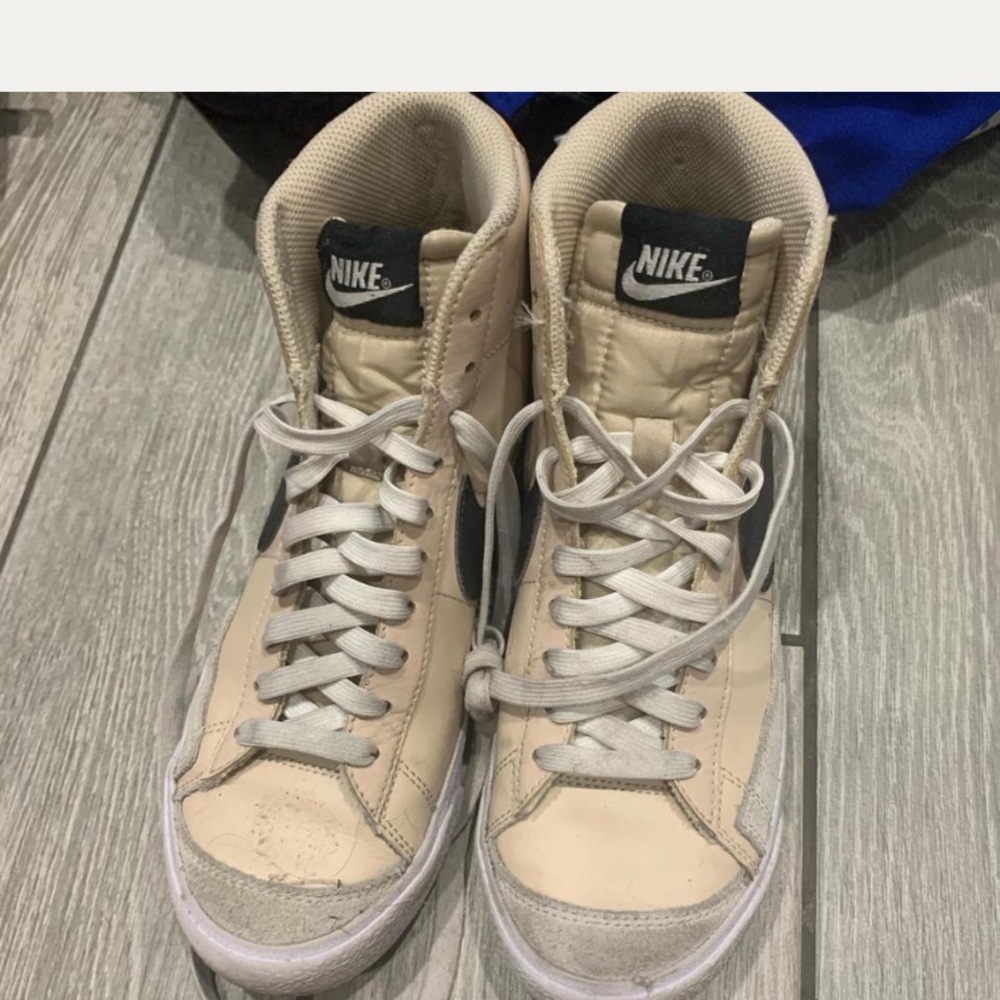 Nike Women's Beige and White High-Top Sneakers